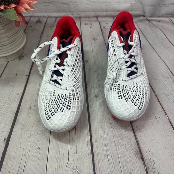 new without box Under Armour baseball softball molded cleats sz 9.5 womens - Picture 2 of 7